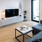 Apartment Downtown ,next To Spodek-free Parking